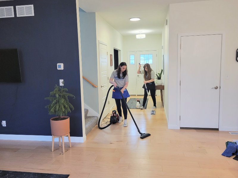 Thorough house cleaning service in Valparaiso IN with detailed results